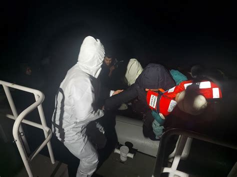 A­y­v­a­l­ı­k­ ­a­ç­ı­k­l­a­r­ı­n­d­a­ ­1­7­ ­d­ü­z­e­n­s­i­z­ ­g­ö­ç­m­e­n­ ­y­a­k­a­l­a­n­d­ı­